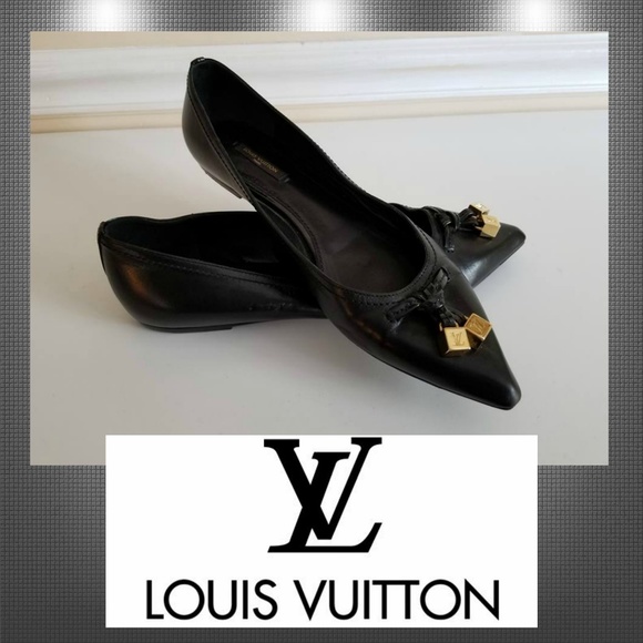 Louis Vuitton Shoes - Louis Vuitton Pointy Toe Flats Sz 8  38.5 EUC